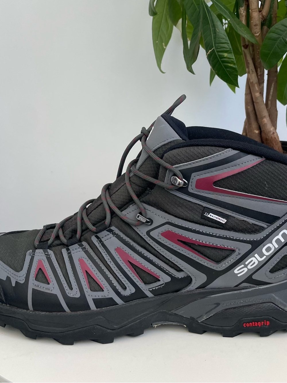Men Size 12 Salomon X Ultra Pioneer Mid CSWP Black Peaking Red Hiking Boots